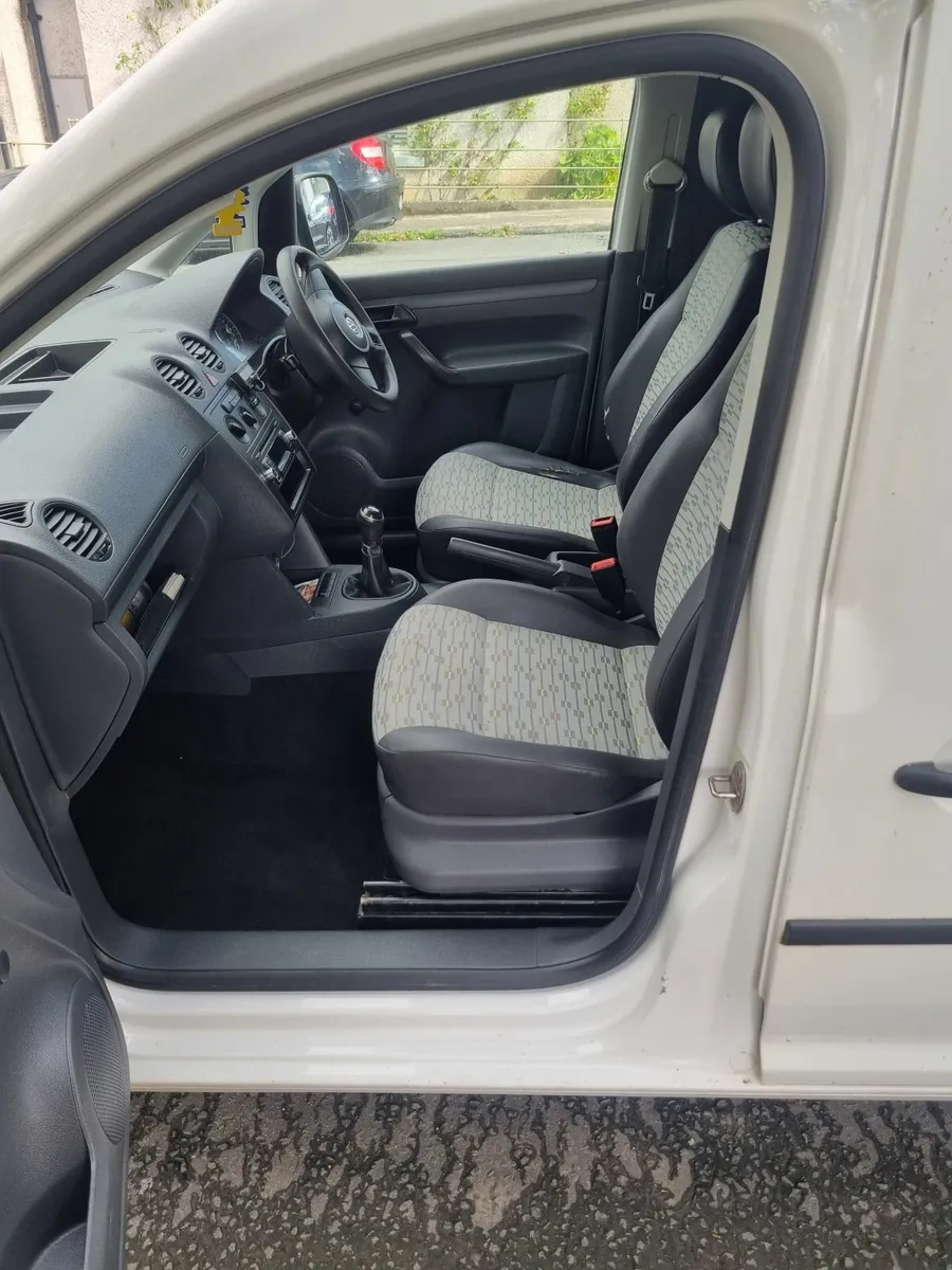 Volkswagen Caddy 2013 - Image 4