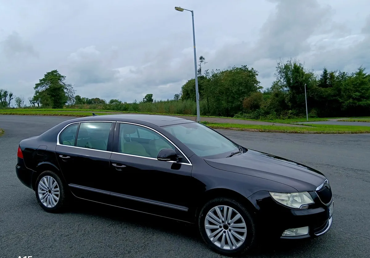 SKODA SUPERB 12 2.0 TDI GOOD CAR!!! - Image 1