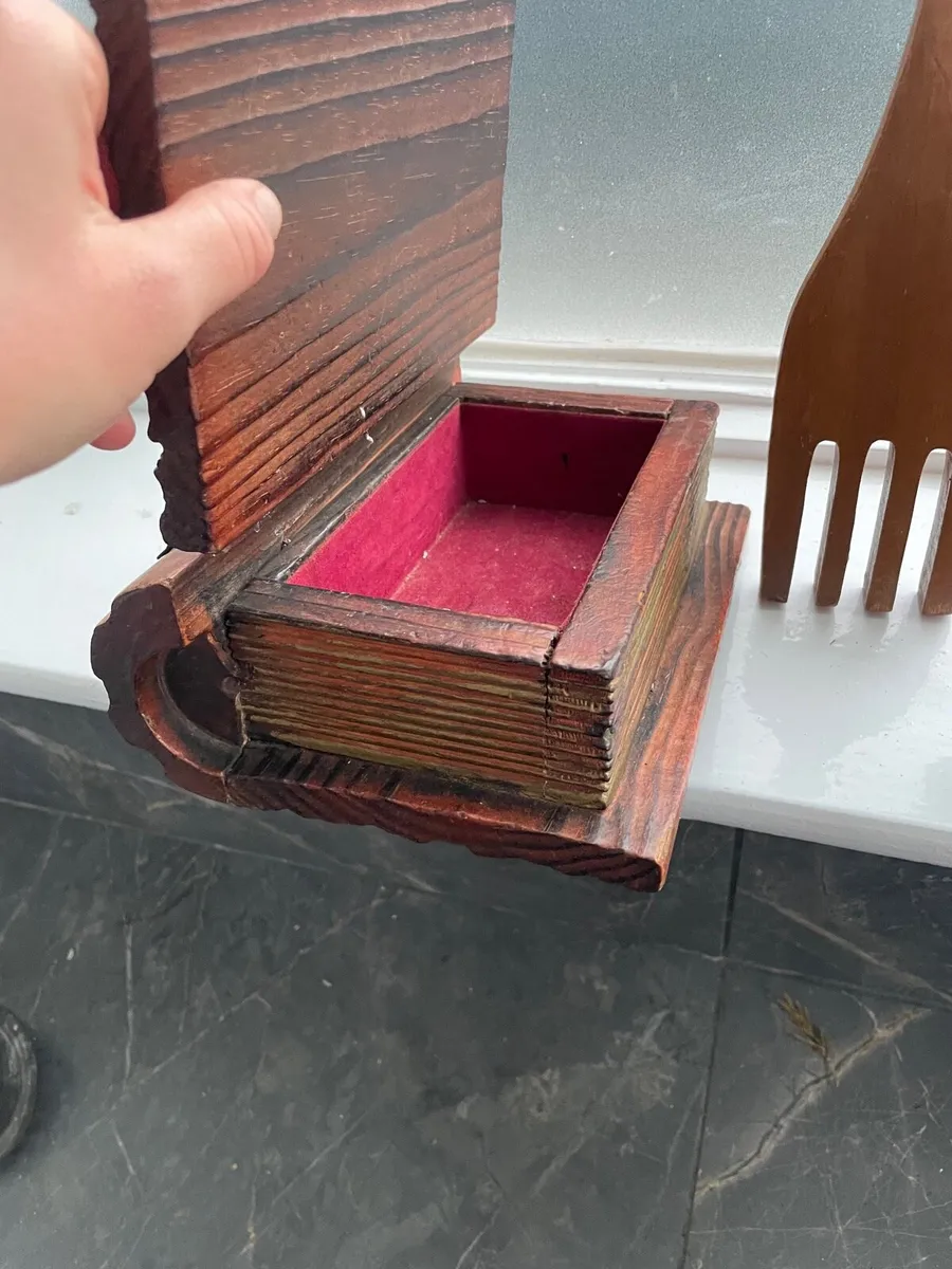 Wall art decor  wooden spoons and treasure box - Image 3