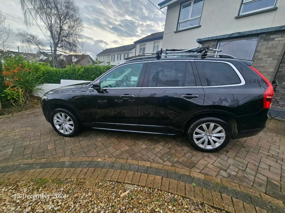 Volvo XC90 - Image 1