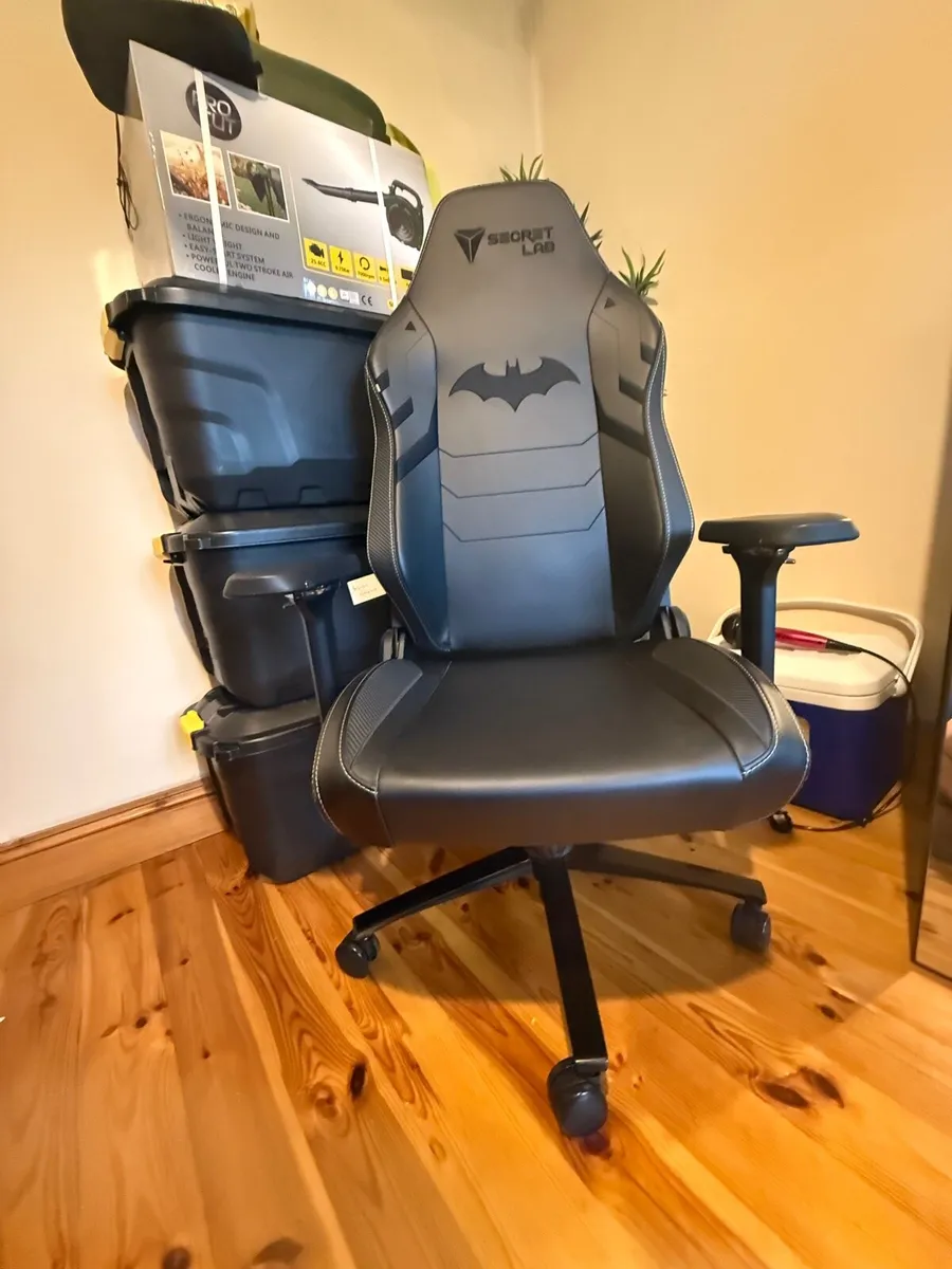 Secretlab TITAN Evo Gaming Chair - As New - Image 4