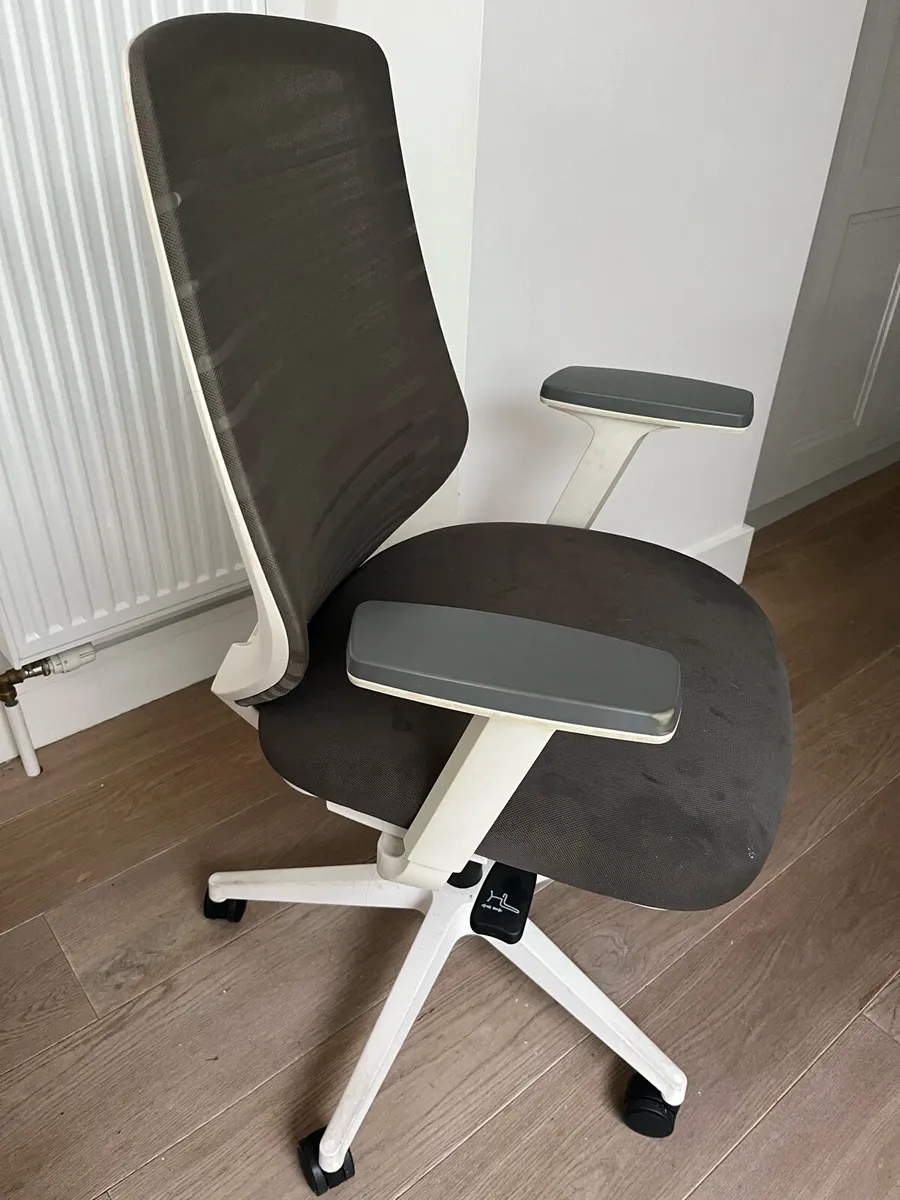 A Line Office Chair - Image 1