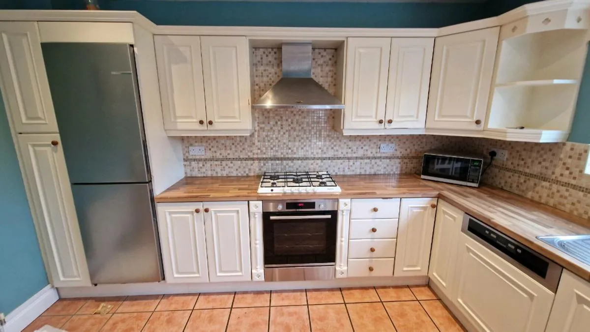 Kitchen - Image 2