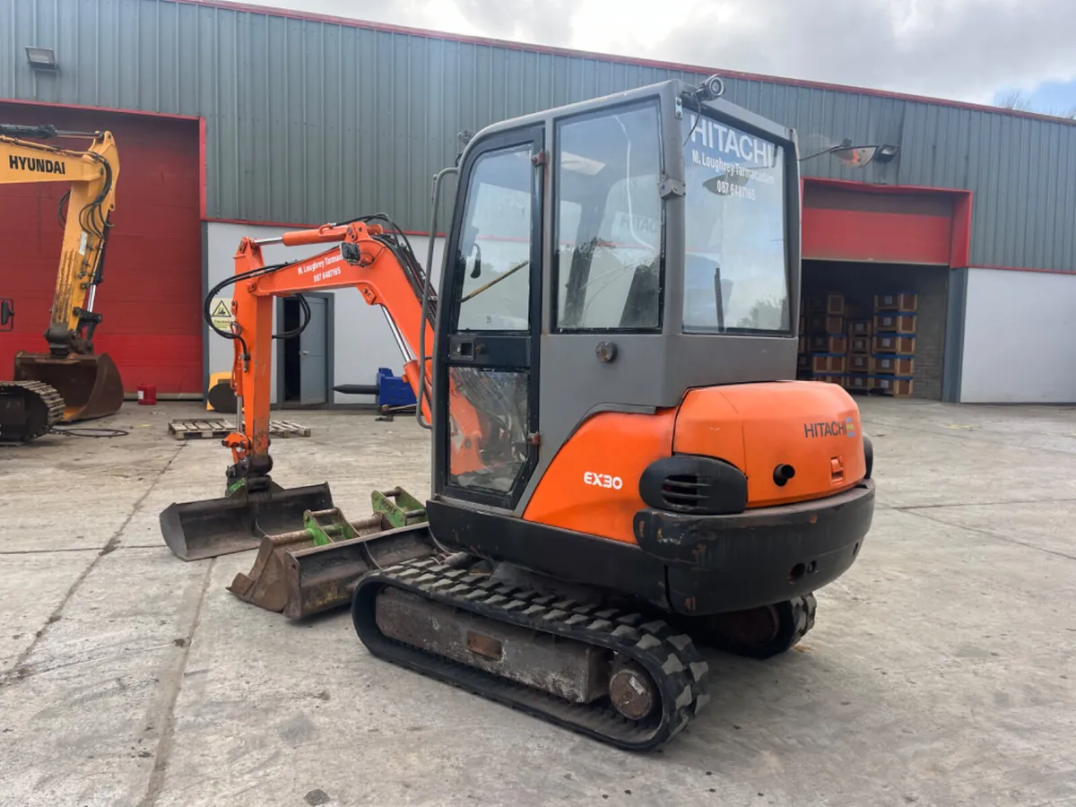 Hitachi EX30-2 Mini Excavator - Image 2