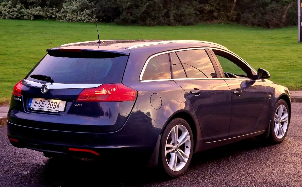 Opel insignia Estate 2011 NEW NCT€ 2450€ - Image 4