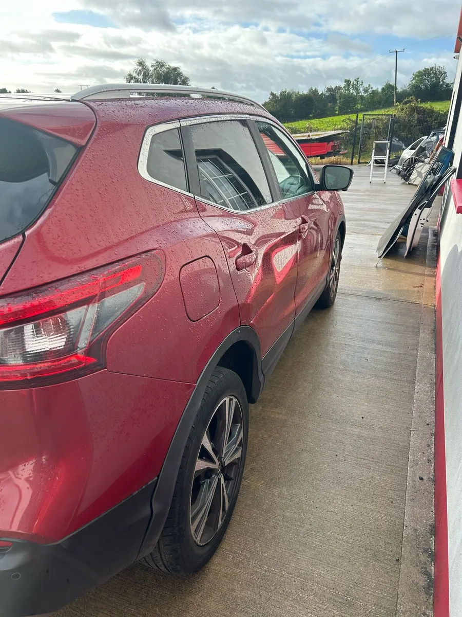 2018 Nissan Qashqai, Diesel, - Image 4
