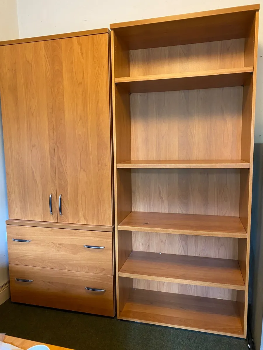 Office furnitire - Image 1