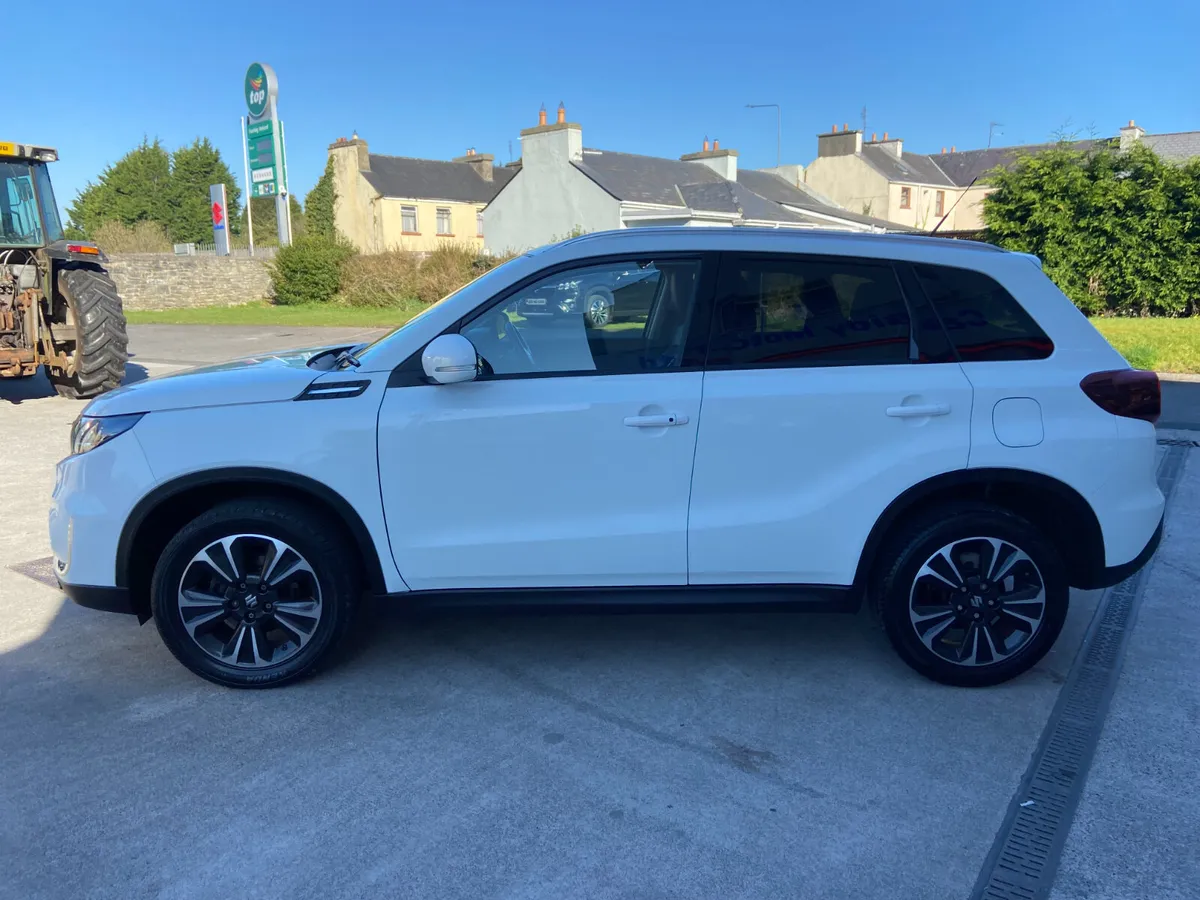 Suzuki Vitara 1.4 Hybrid SZ5 MT - Image 4