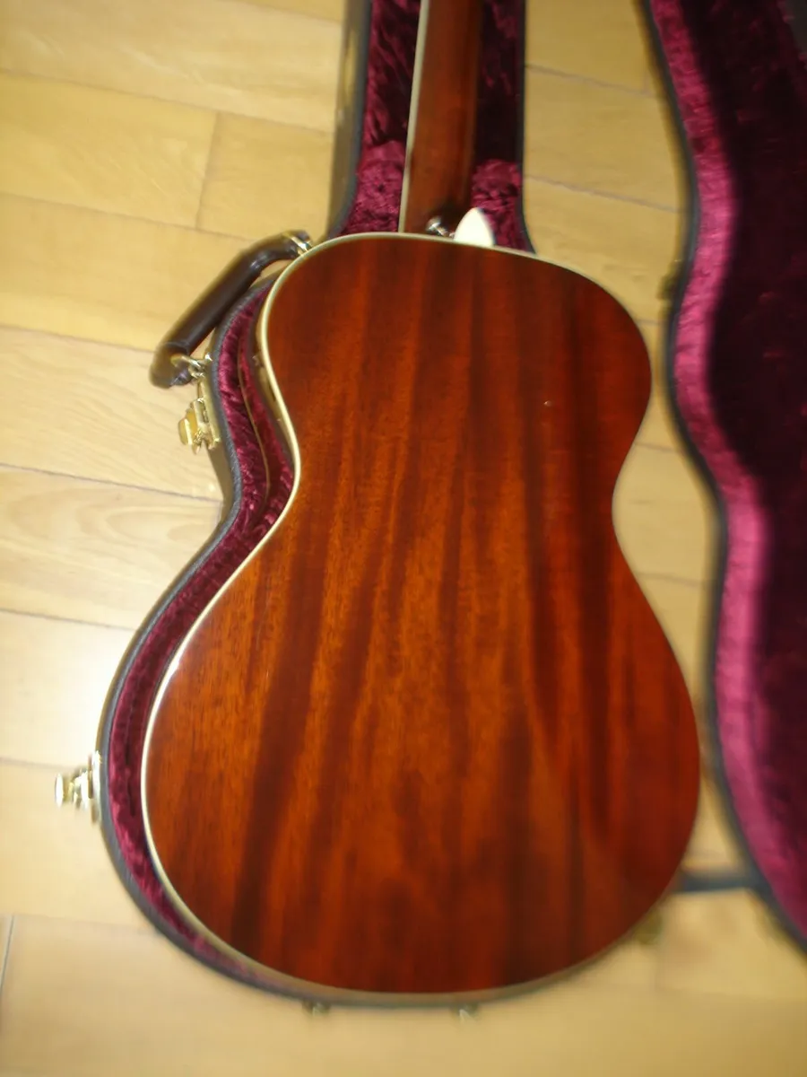 TAYLOR 522E 12 FRET FIRST ED GRAND CONCERT GUITAR. - Image 3