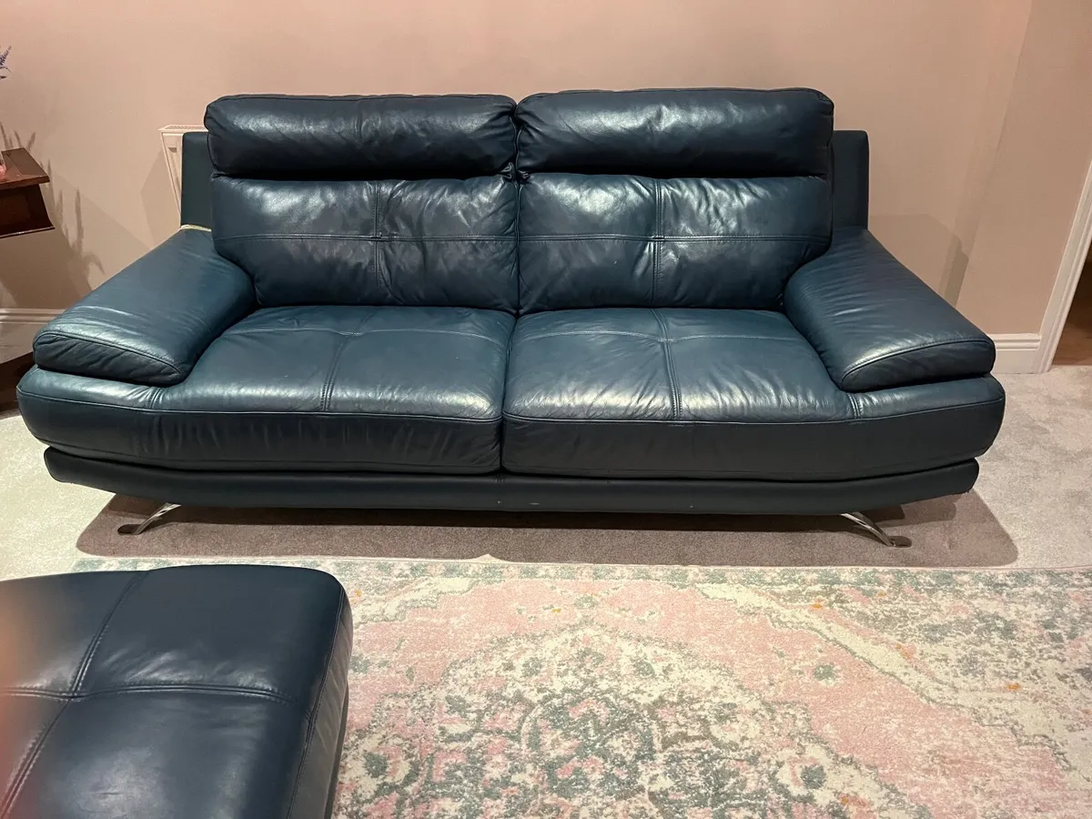 Sofa - Image 3