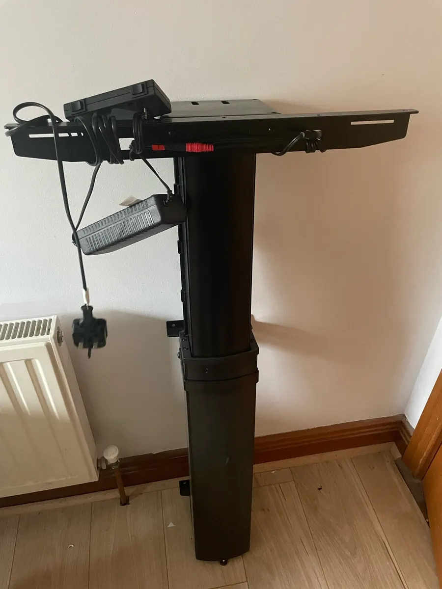 Sit Stand Desk For Office. - Image 1