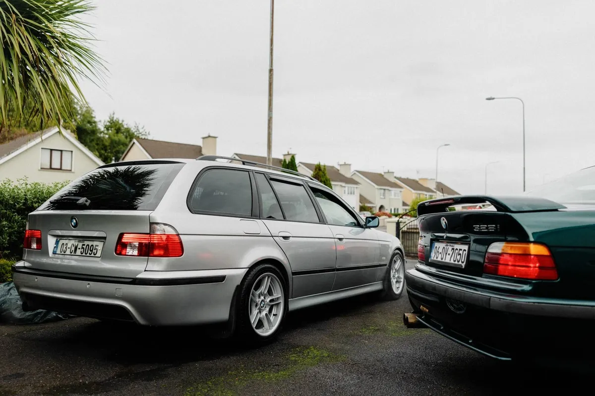 BMW 5 E39 525i  m-sport touring - Image 2