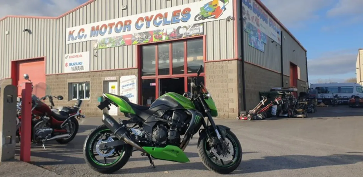 Kawasaki Z750 2010 - Image 2