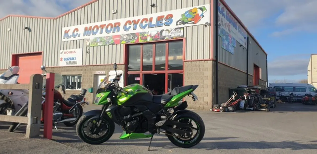 Kawasaki Z750 2010 - Image 4