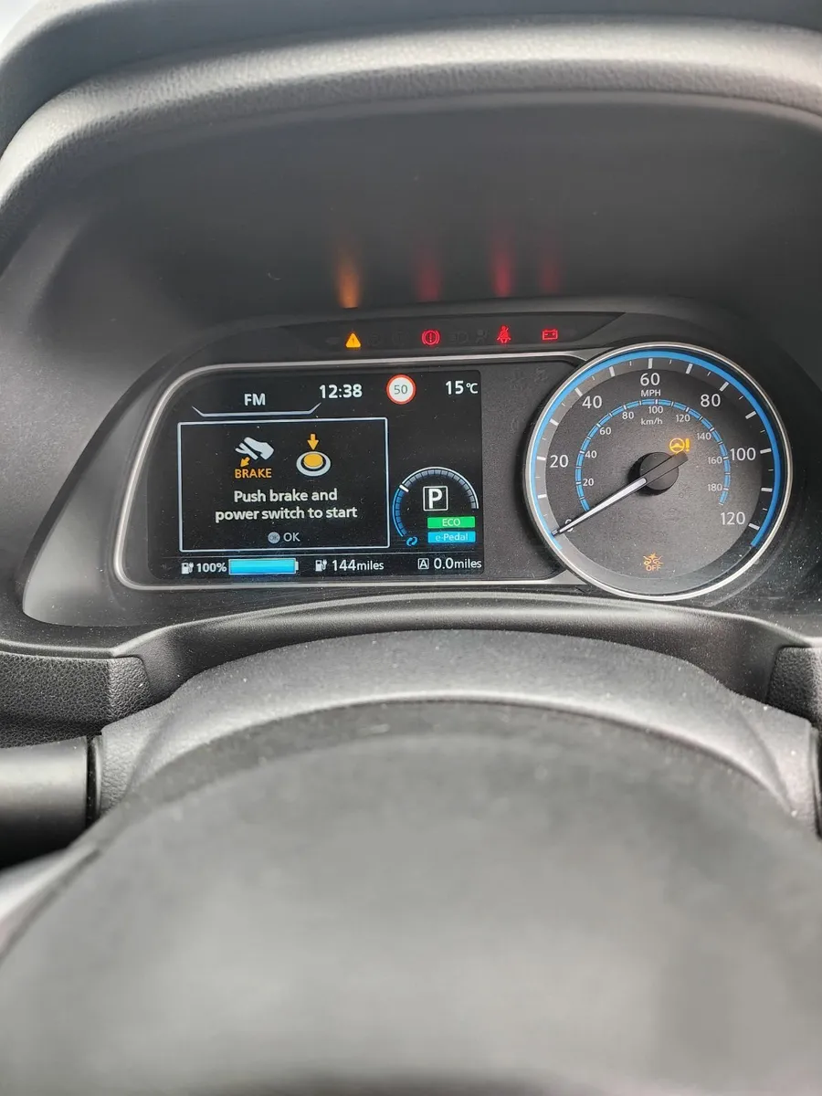 Nissan Leaf 2018 - Image 3