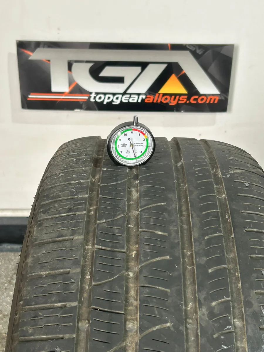 22" Genuine RANGE ROVER SPORT L494 Alloy PIRELLIS - Image 3