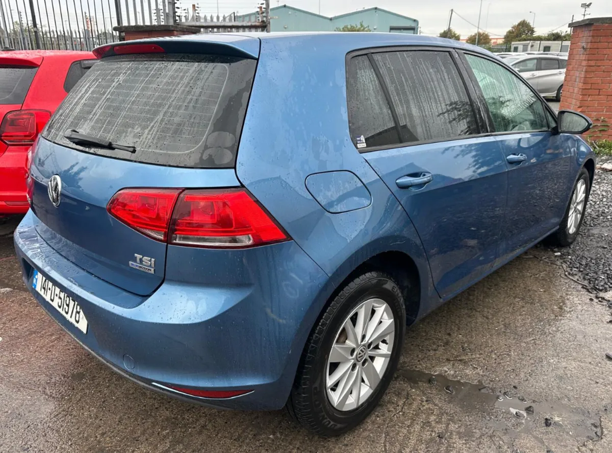 Volkswagen Golf 2014/ only 40k km/ warranty - Image 4