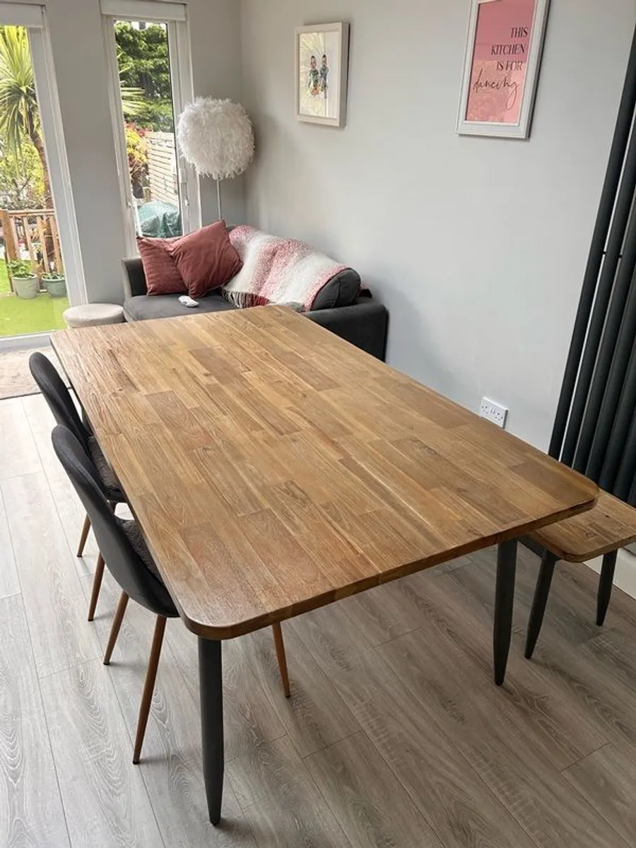 Solid wood - Image 1