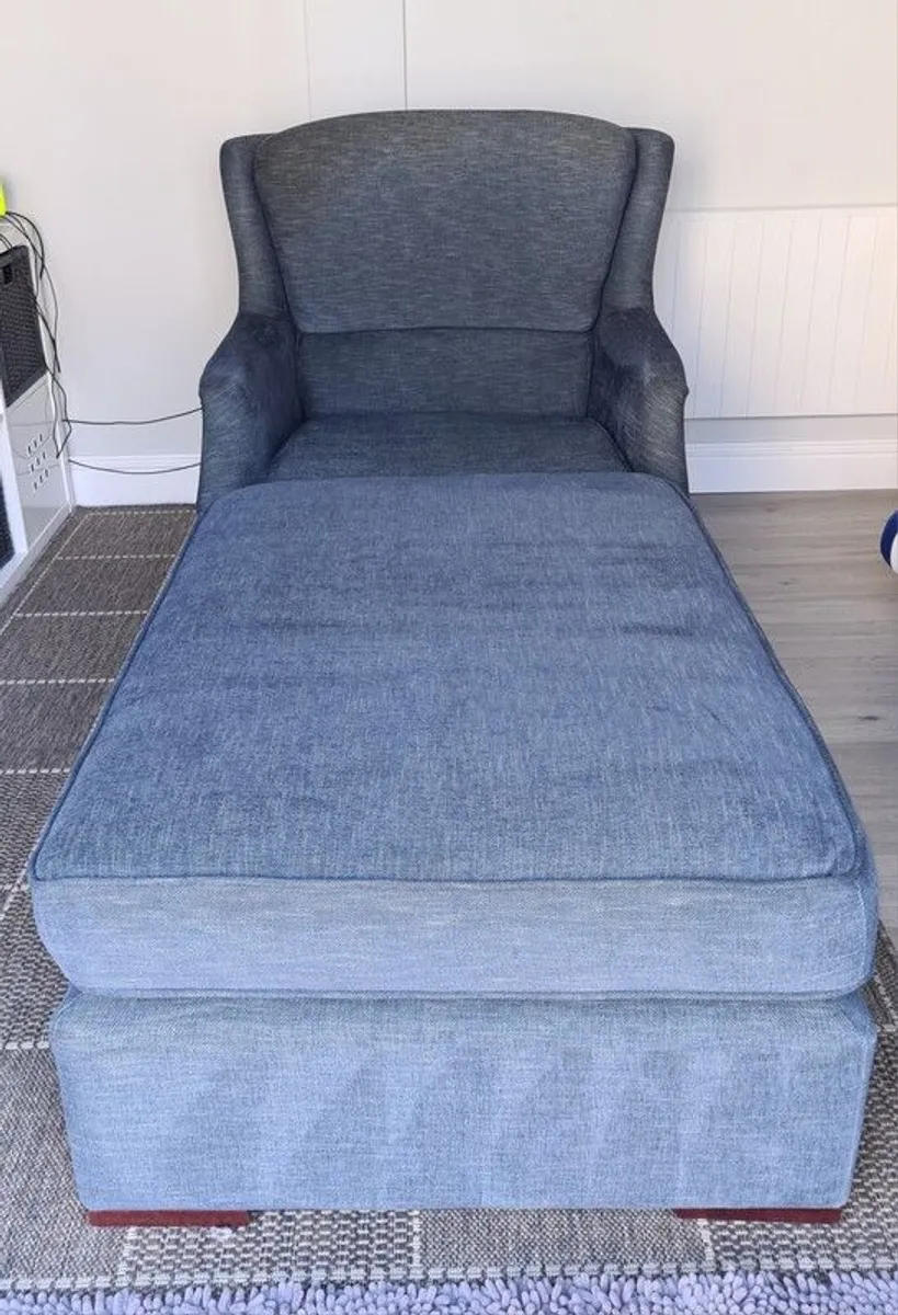 OMG 1.5 Str Swivel Chair & Ottoman - Image 2