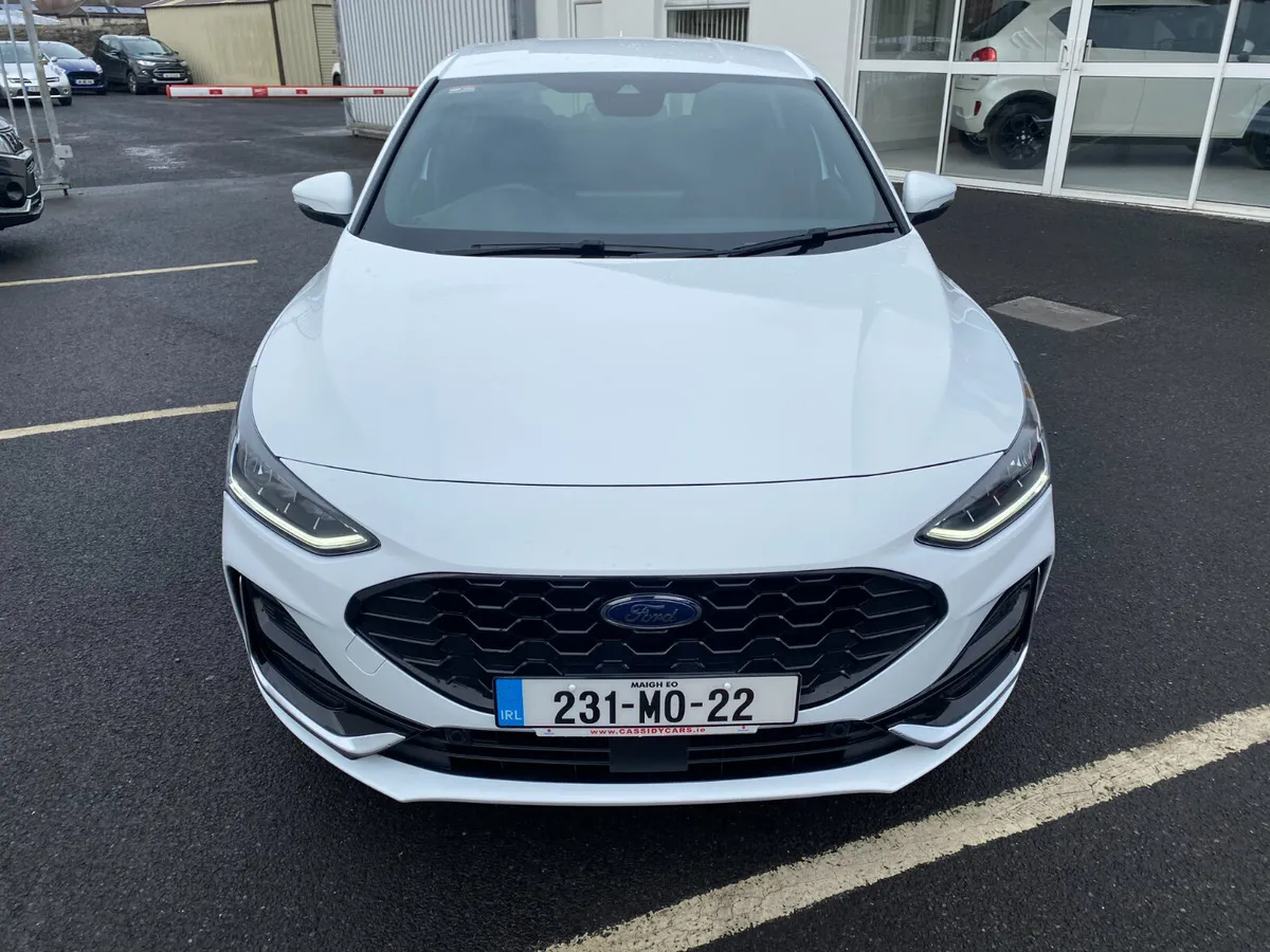Ford Focus 1.0L EcoBoost 125PS ST-Line Vignale - Image 2