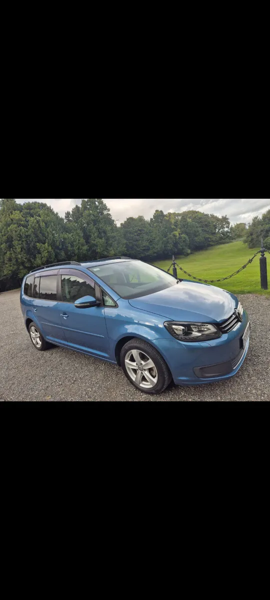 Volkswagen Touran 2015 - Image 1