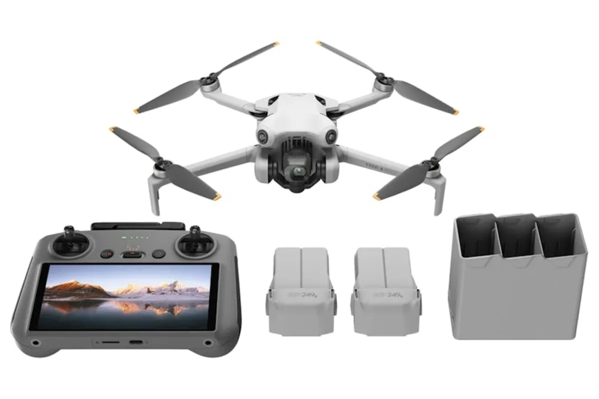 DJI Mini 4 Pro with fly More kit