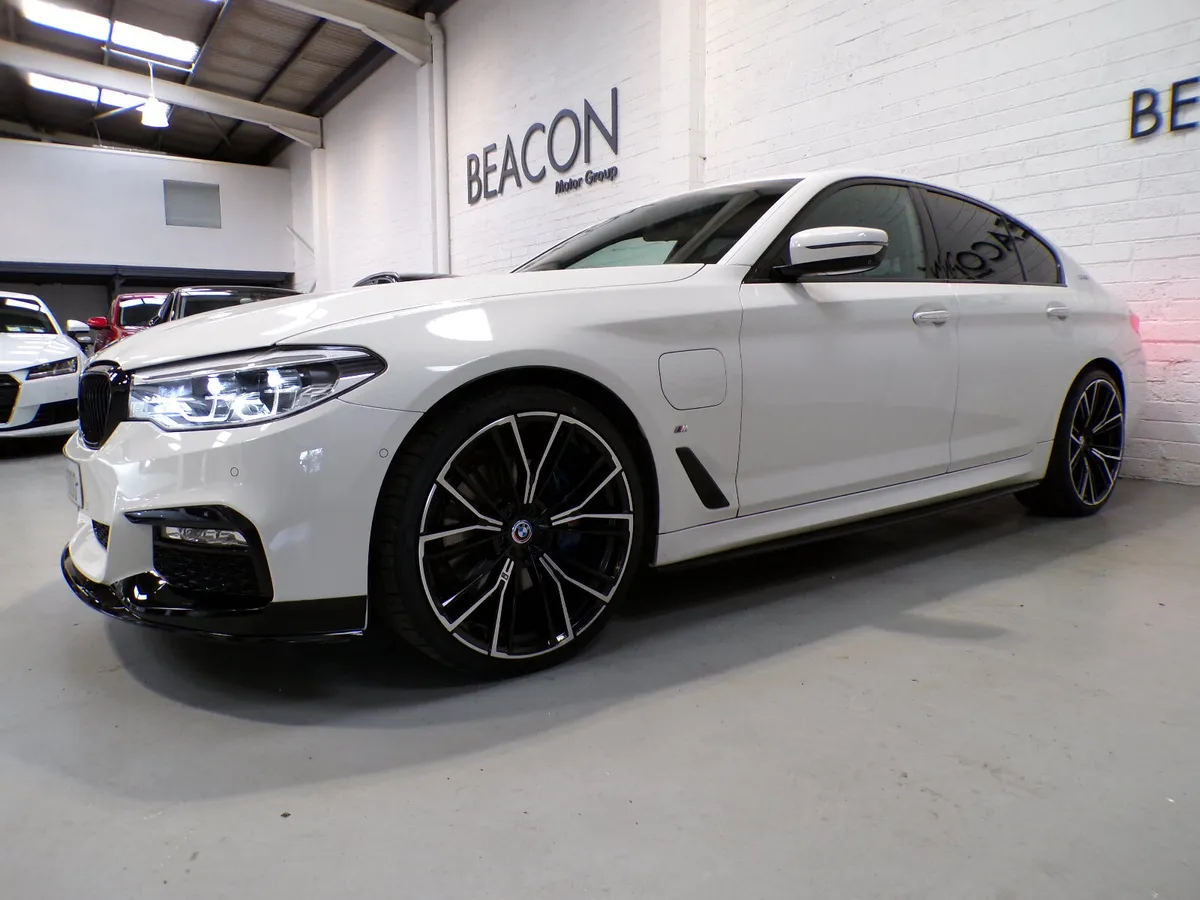 2019*ONLY 38,000 MILES*BMW 530E M-SPORT*FULL BMW S - Image 4