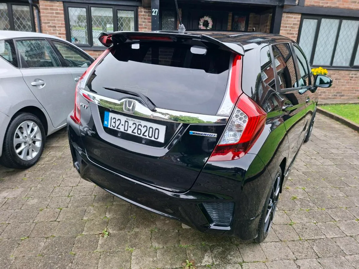 HONDA FIT 1.5 HYBRID 2013 HIGH SPEC MODEL - Image 4