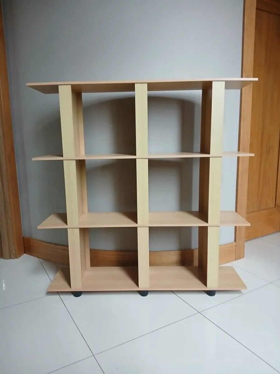 shelving unit