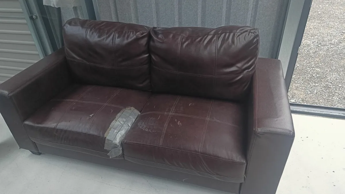 Queensbury Faux Leather 3-Seater – FREE to takeawa - Image 2