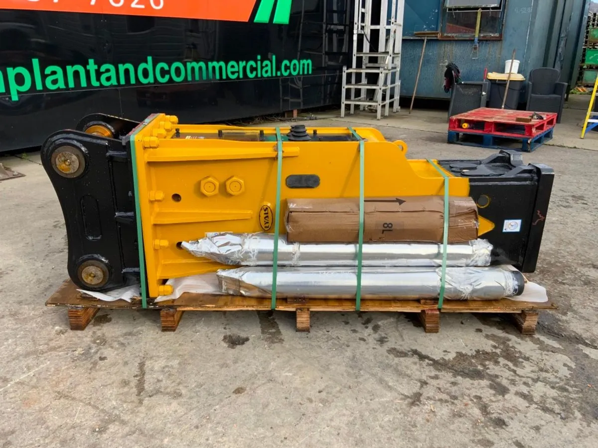 UNUSED LYALS LY1400 BREAKER....80mm PINS...2561. - Image 3