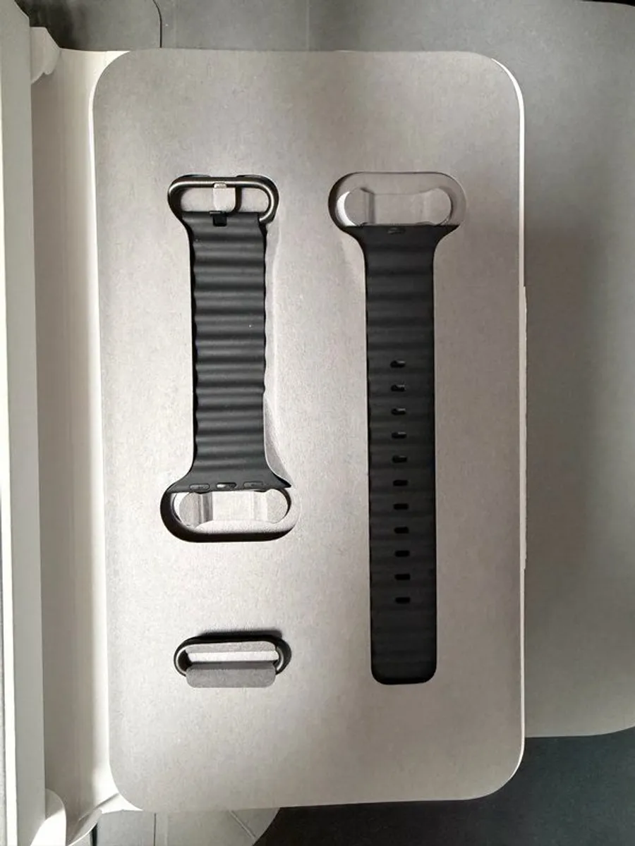 Apple Watch Ultra 2 Black - Image 2