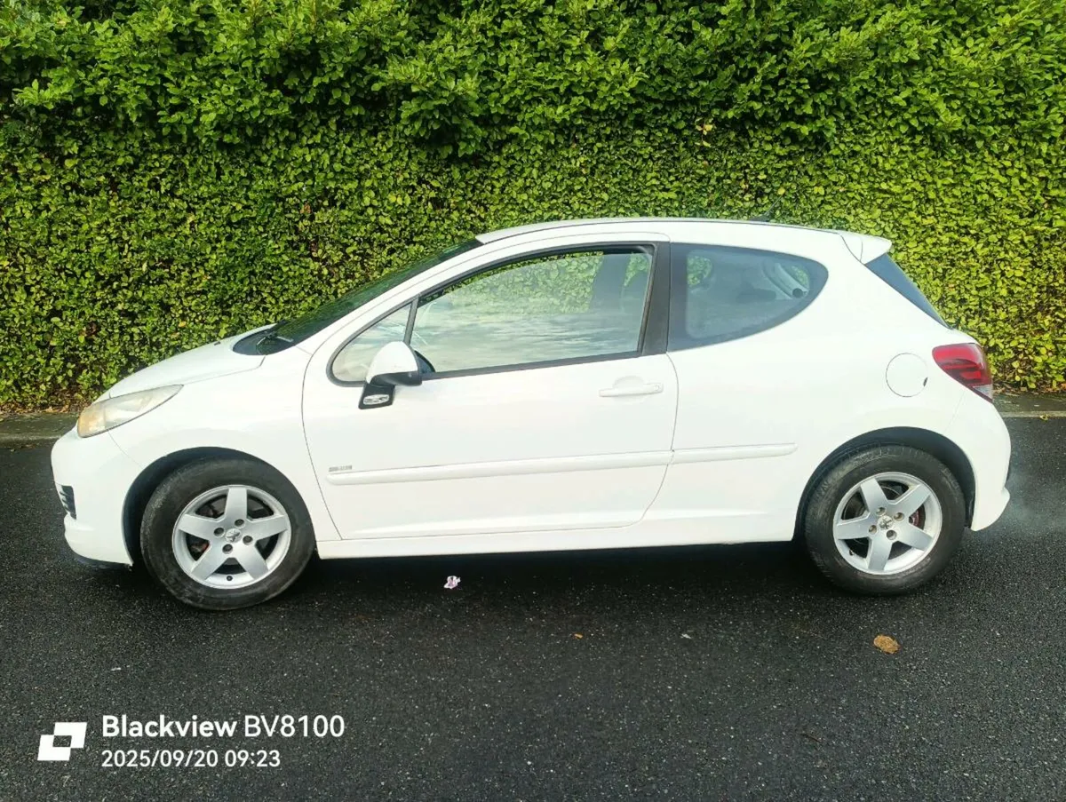 Peugeot 207 1.6Hdi 2010 - Image 2