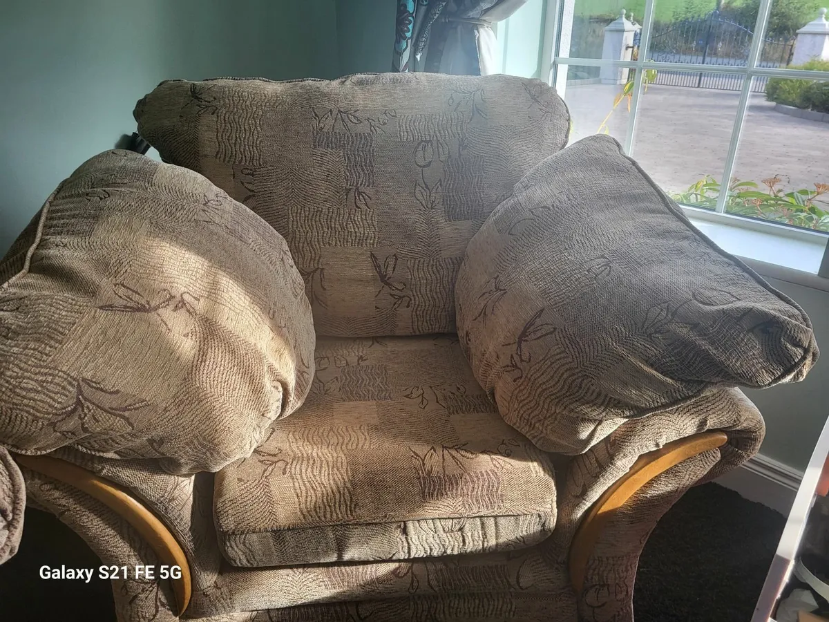 Couch - Image 3