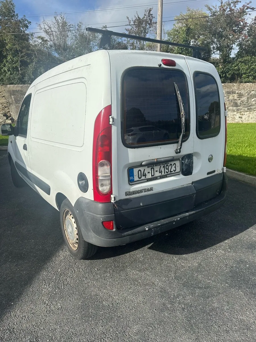 Van - Image 2
