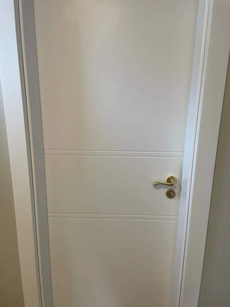 Door - Image 2