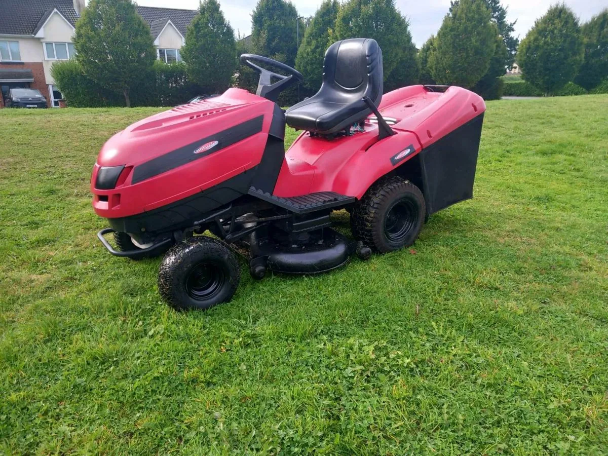 Ride on lawnmower - Image 2