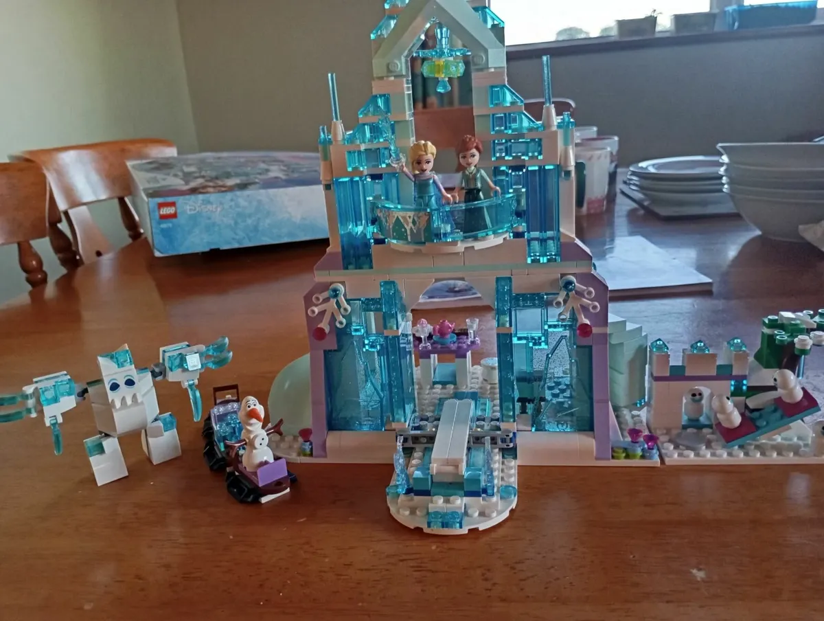 Disney Lego Frozen Castle - Image 1
