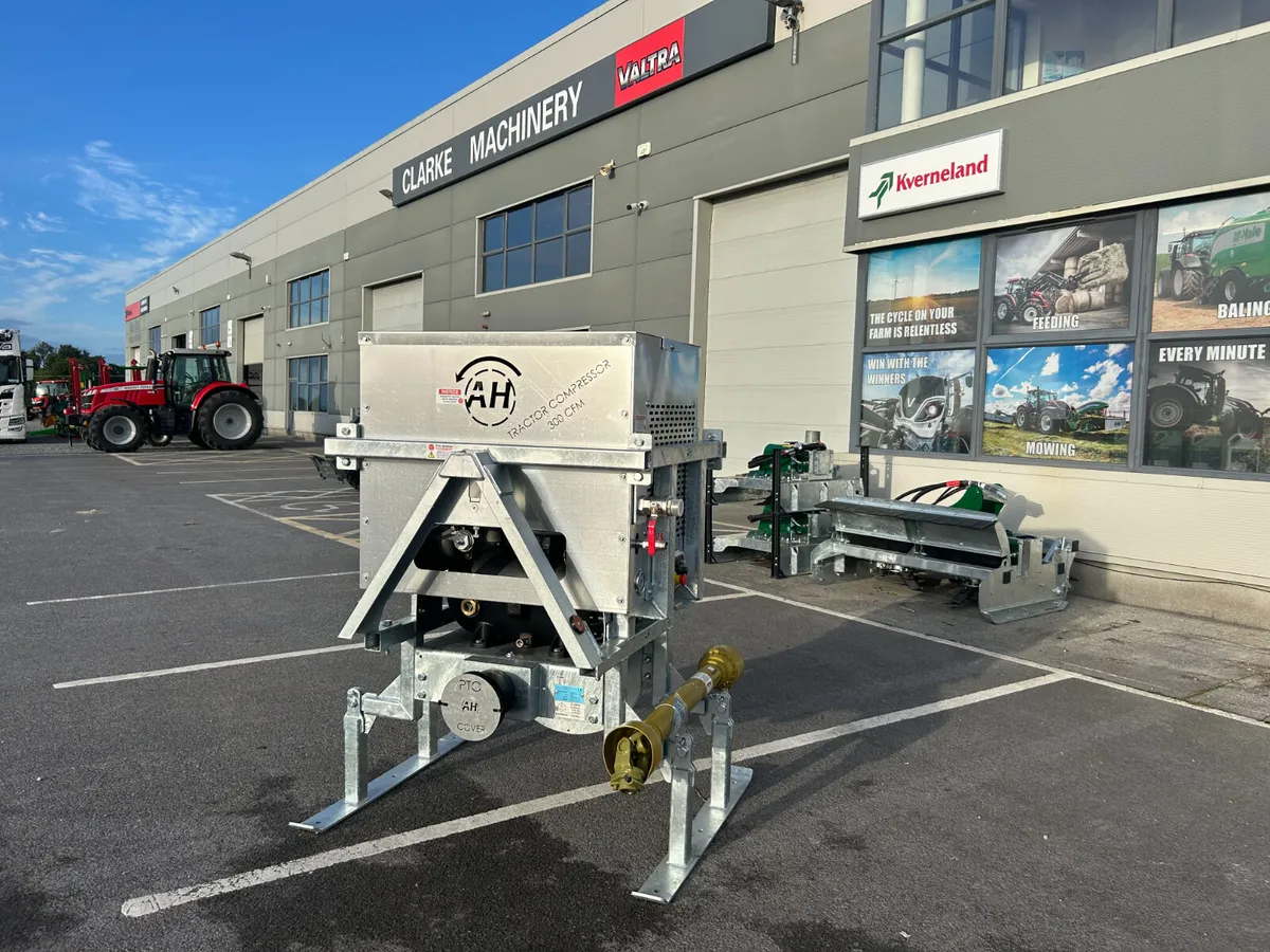AH Tractor Compressor 300 CFM - Image 1