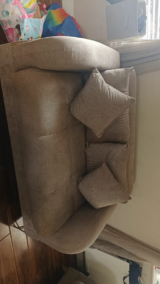 Sofa - Image 3