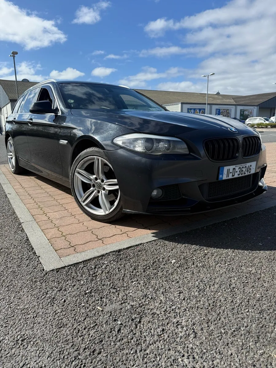BMW F11 - Image 1