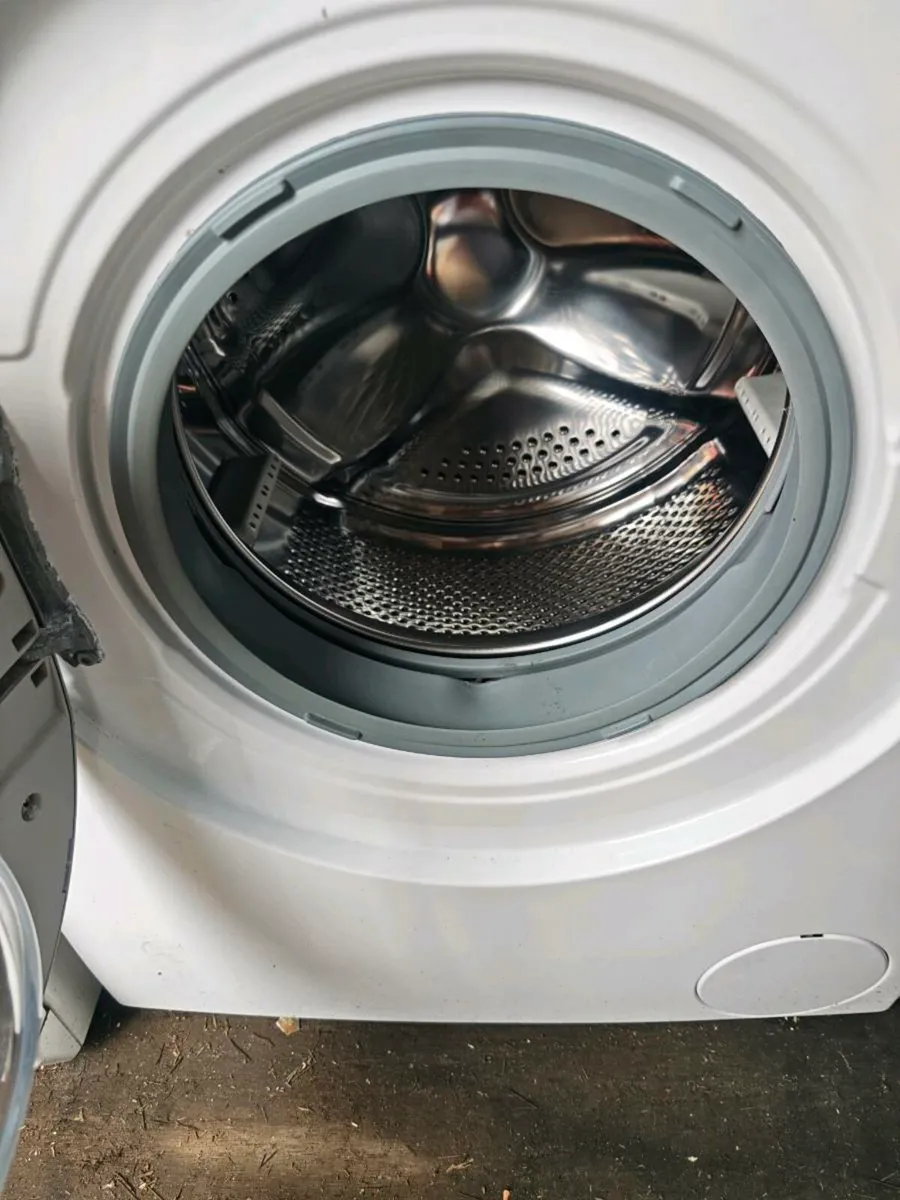 Washing machine 7kg nearly new - Image 2