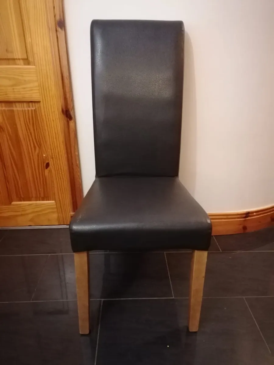 Dining chairs - Image 1
