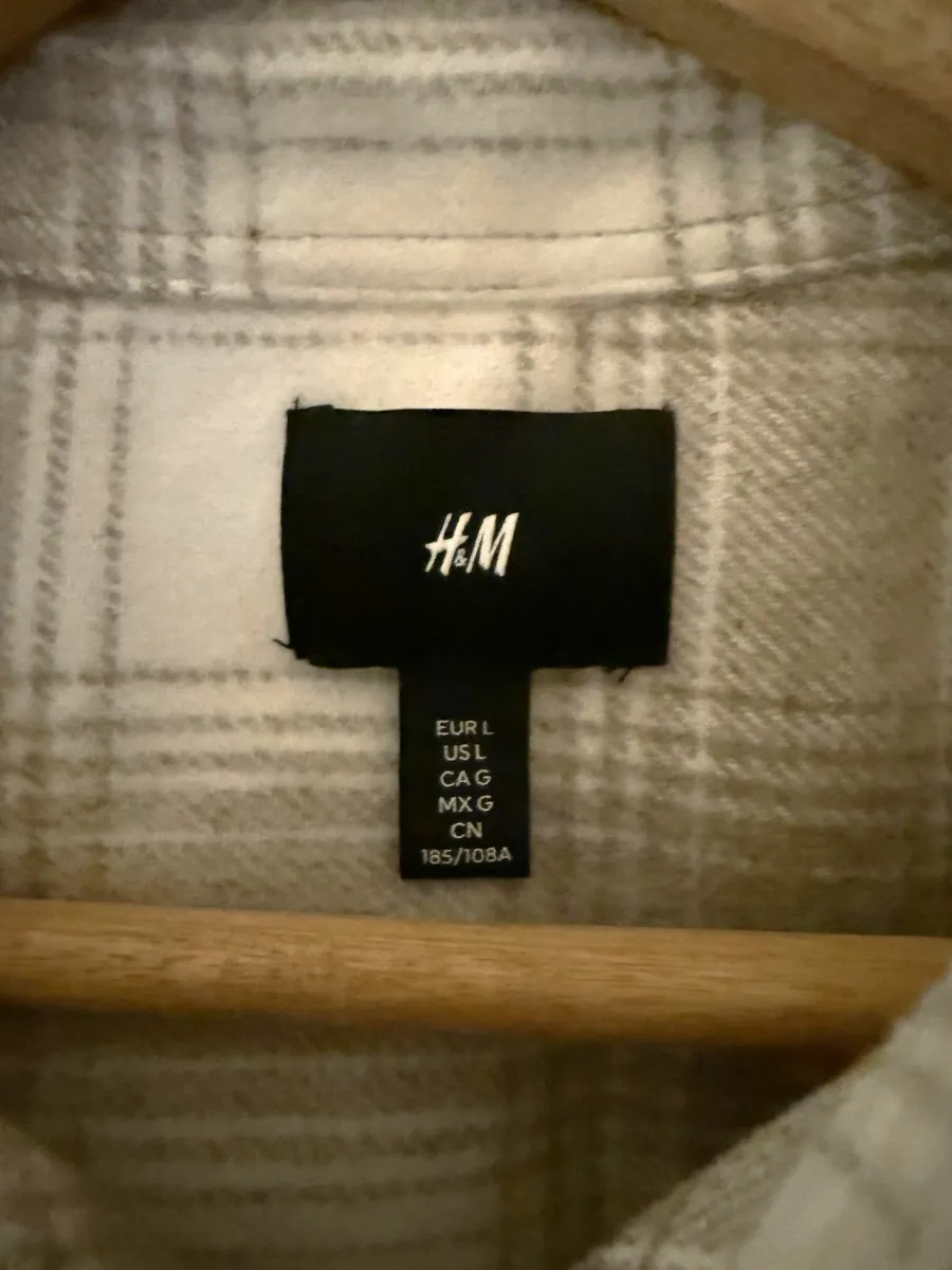 New H&M Flannel Overshirt - Image 4