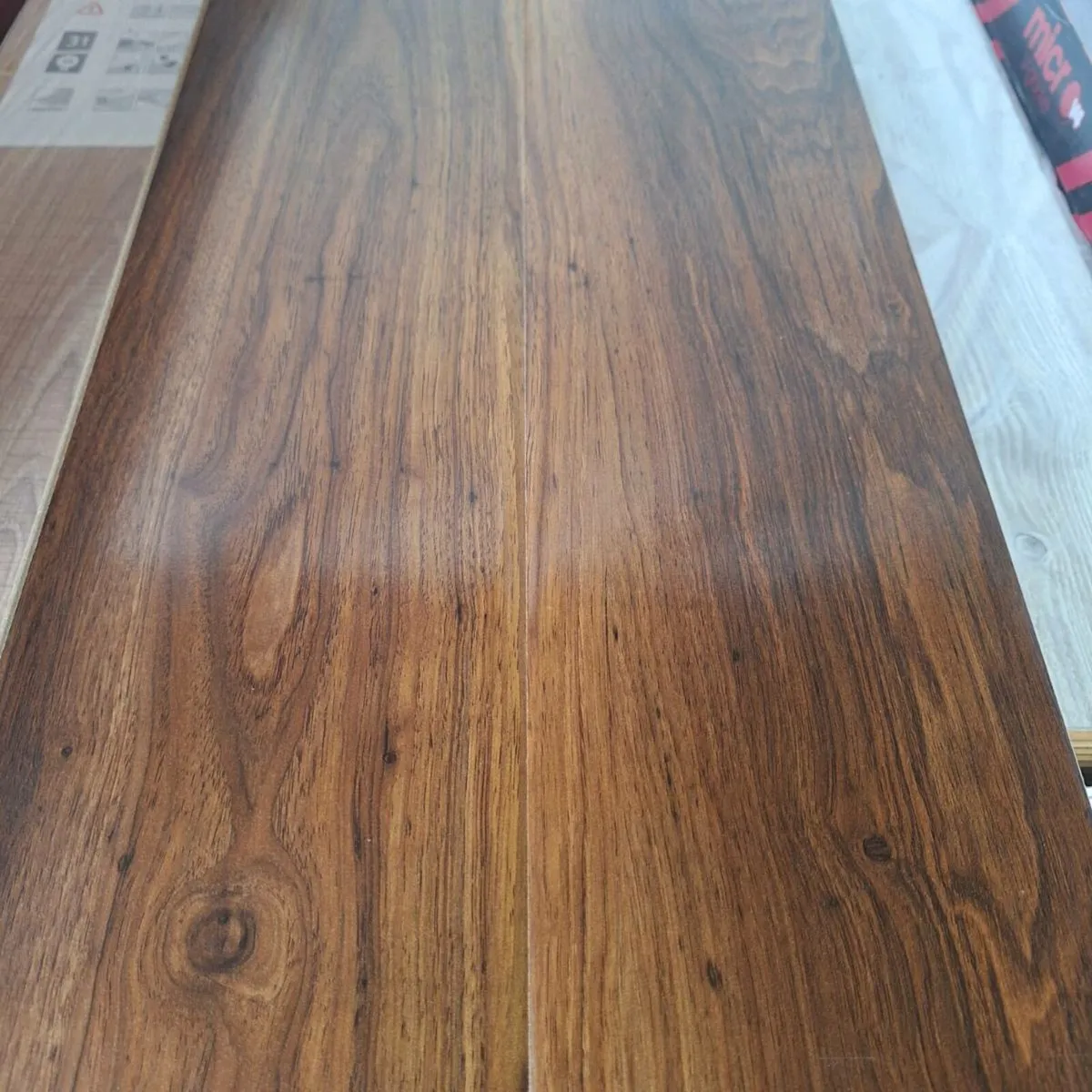 12mm Nebraska Calgury Walnut Laminated flooring - Image 4