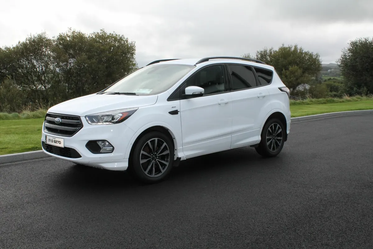 2017 Ford Kuga 2.0 TDCI ST-Line - Image 3