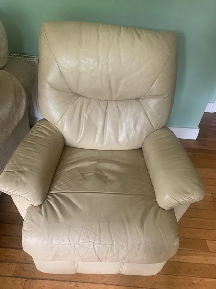 leather sofa suite - Image 3