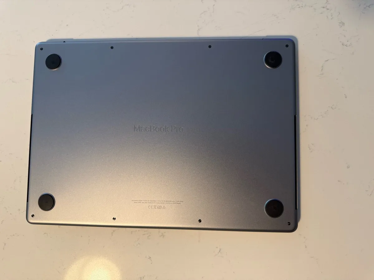 MacBook 16” M1 16gb /1TB HDD - Image 2