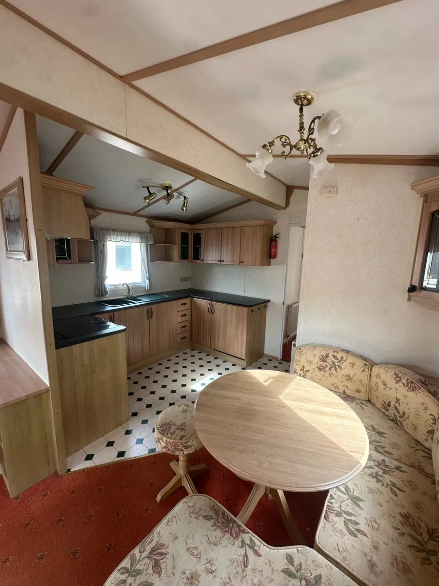 ABI Montrose 38 x 12 x 3 Bedroom 👌 - Image 4