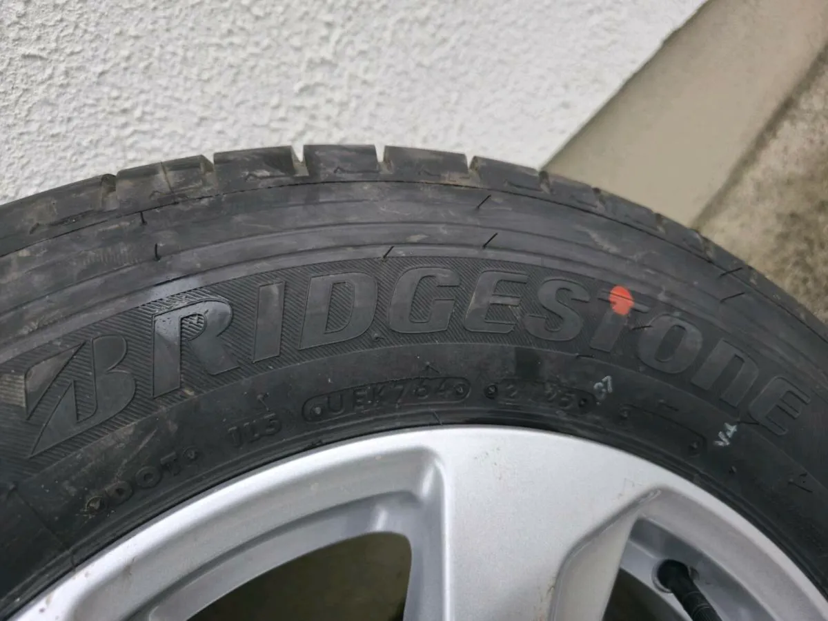 Transit Custom 2025 Brand New Alloy with Bridgesto - Image 3